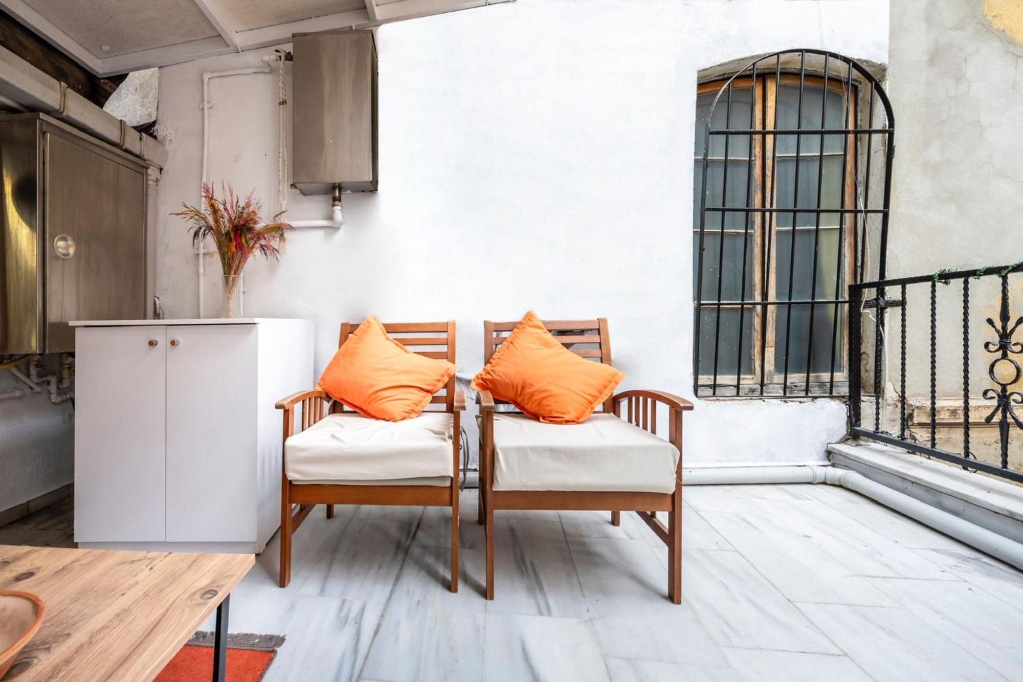 Galata Five Apartments Istanbul Exterior photo